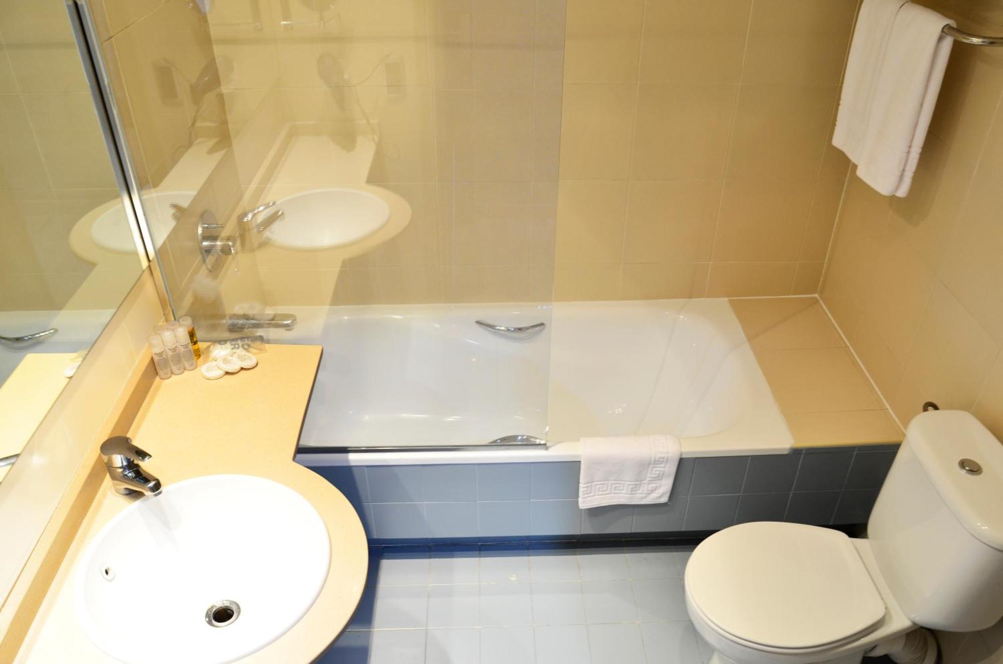 פאס דה לה קאסה Hotel Terranova מראה חיצוני תמונה